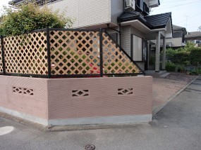 ブロック塀