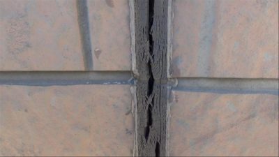 サイディング外壁のひび割れを見つけた時の補修方法