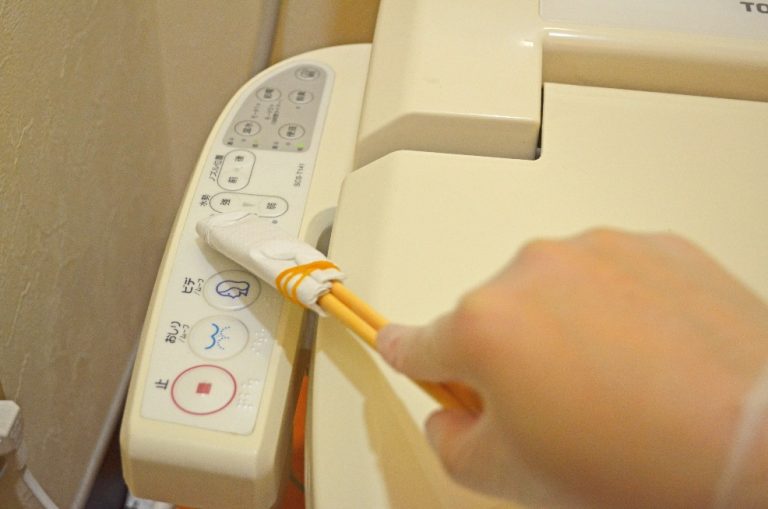 【ウォシュレット掃除】簡単!嫌な臭いや故障の原因を防ぐお掃除方法まとめ 【ウォシュレット掃除】簡単!嫌な臭いや故障の原因を防ぐお掃除方法まとめ