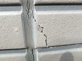 塗料メーカーに聞いた！オススメの外壁のひび割れ補修方法！